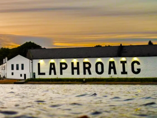 21.11.2024 - Laphroaig - chuť Islay, vášeň pro rašelinu